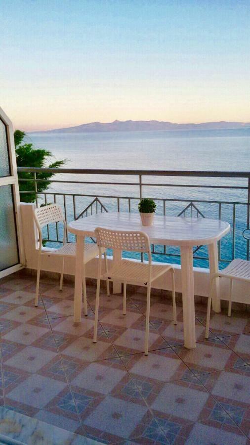 Ionian Bay Rooms Qeparo Exteriör bild